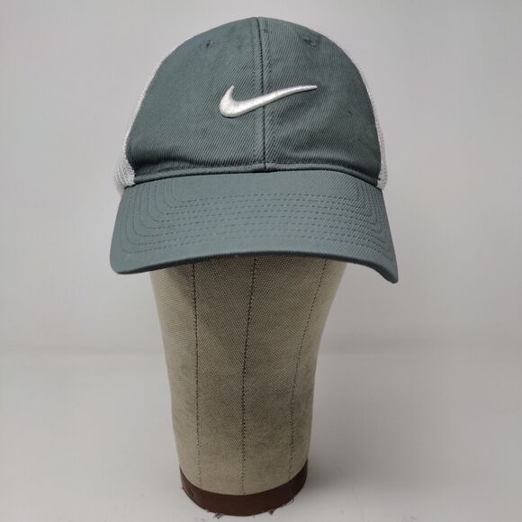 Nike Golf Hat Gray White Size S/M Mesh Back Embroidered Swoosh Logo - Picture 2 of 12